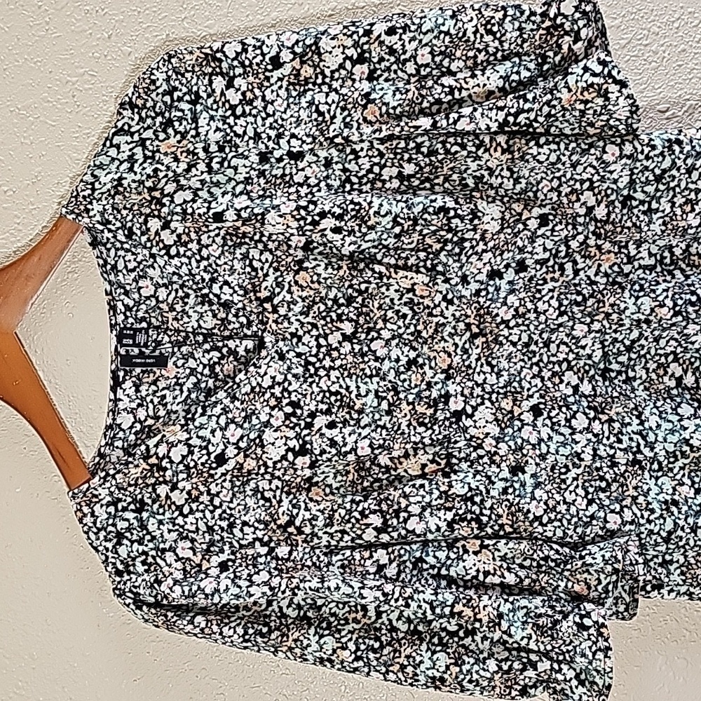 VERO Moda Floral Dress - Picture 4 of 10